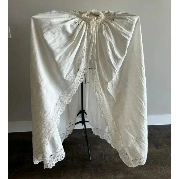 Vintage Baby Crib Cotton Embroidery Long Covering Curtain Lace and Eyelet Detail - Picture 2 of 12